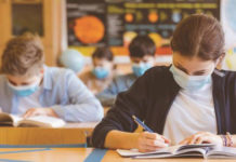 La didattica in presenza nelle scuole slitta all’11 gennaio