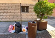 Raccolta rifiuti porta a porta integrale: un libro su chi abbandona i rifiuti