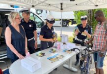 Distribuite luci per biciclette a circa 60 lavoratori di OPAS