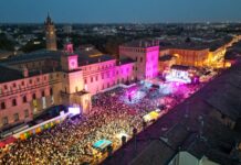 Tutti pazzi per Yoga Radio Bruno Estate: che spettacolo Piazza Martiri!