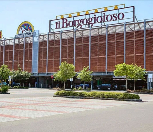 Il Borgogioioso: vent'anni di storia carpigiana tra shopping e cuore