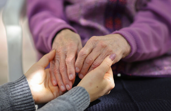 Riparte il gruppo di auto-mutuo aiuto per chi si prende cura di un familiare fragile