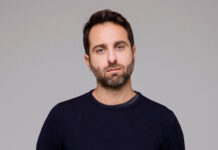 Matteo Caccia arriva al Campo di Fossoli