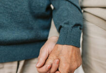 “Mi prendo cura di mia moglie affetta dal Morbo di Parkinson”