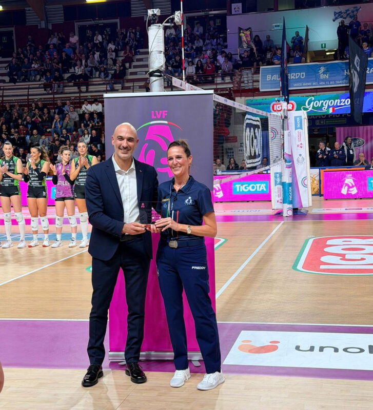 Rossella Piana Premiata Come Miglior Arbitro Della Serie A1 Femminile Rossella Piana Premiata Come Miglior Arbitro Della Serie A1 Femminile