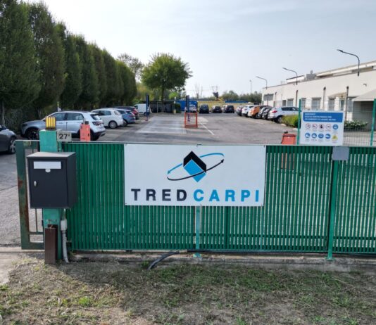 Acre odore di plastica bruciata tra Fossoli e Rovereto a causa di un piccolo incendio alla Tred