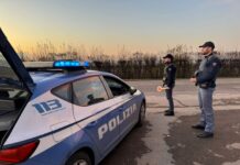 Sottoposta a fermo amministrativo un’auto sospetta, identificati tre romeni con precedenti per truffa