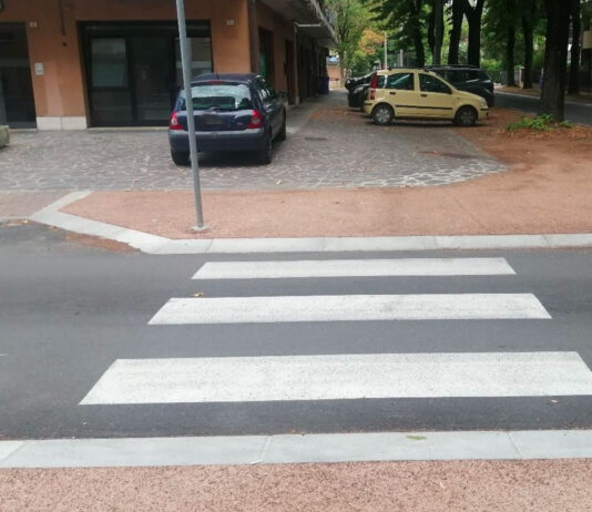 Via Messori, riqualificata ma non a misura di disabile