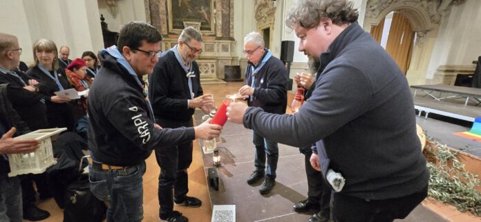 La Luce della Pace di Betlemme arriva a Carpi e sarà esposta in Cattedrale