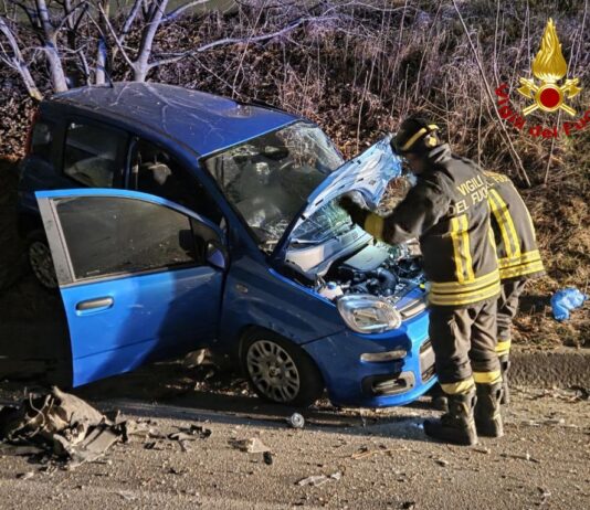 Auto procede contromano e si scontra con un’utilitaria sulla Modena-Sassuolo