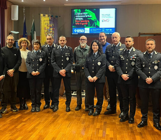 Strade sicure, lezioni in classe e sui social per una guida responsabile