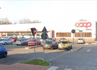 Una commessa coraggiosa sventa un furto alla Coop Magazzeno