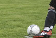 Ha un infarto durante la partita di calcetto: 34enne salvato a Baggiovara