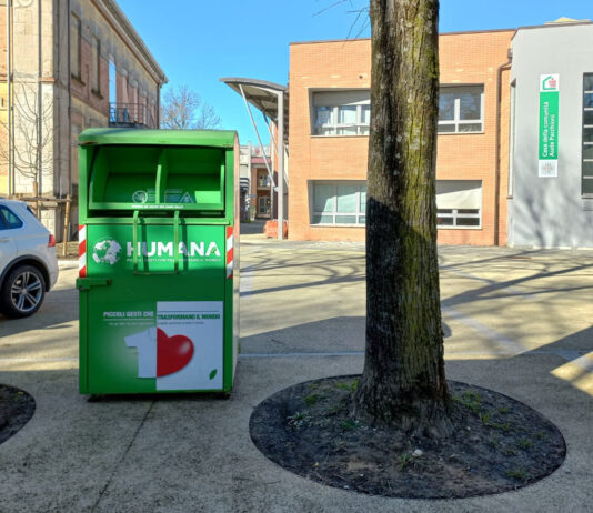 Raccolta abiti usati a Carpi, in arrivo dei nuovi contenitori