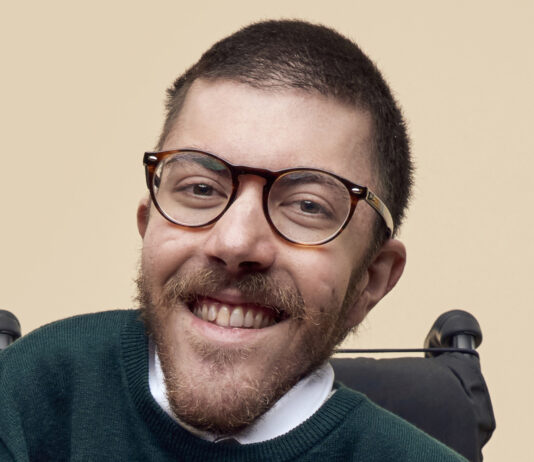 Arte e Intelligenza Artificiale, Iacopo Melio in mostra al Pac di Novi di Modena con le sue Istantanee dell’inesistente