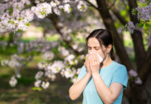 Allergie primaverili: fiori, profumi e… starnuti