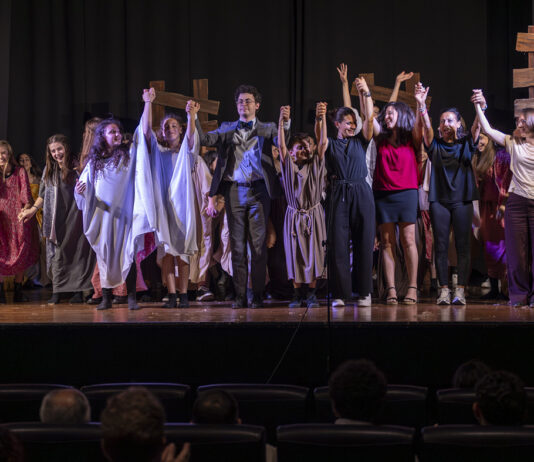 Il Decamerone secondo i ragazzi delle Focherini conquista il Teatro Eden