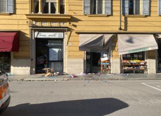 Auto sulla folla a Modena, l’uomo era stato in cura in un centro di salute mentale
