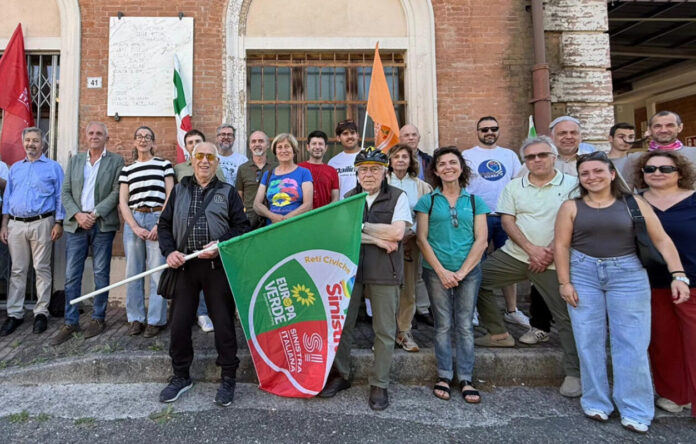 Il presidio alla stazione di Applato di Soliera