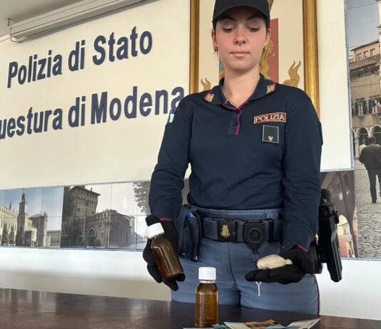 Eroina e metadone in casa, 64enne incastrato dalle segnalazioni dei vicini