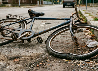 Ciclista carpigiano di 53 anni investito sulla Sp51 a Rubiera