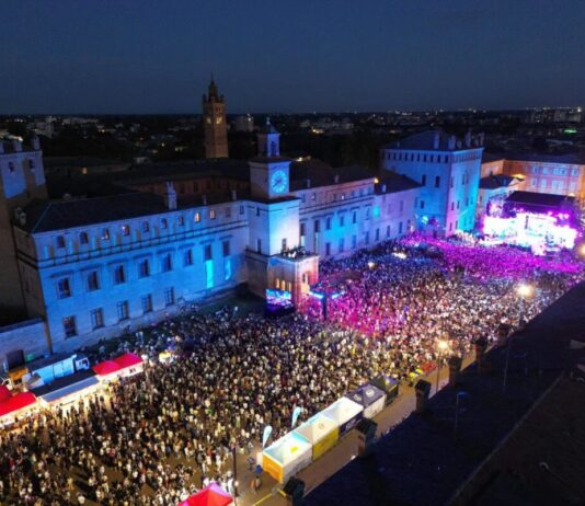 Piazza Martiri sold out per il gran finale del tour 2026 di Radio Bruno