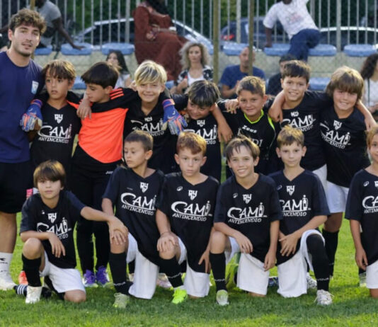 Giovani talenti in campo, il torneo estivo di calcio Royal Cami Cup accende i giovedì sera di luglio