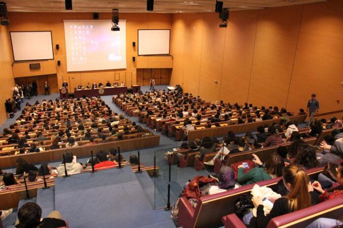 aula_magna_medicina