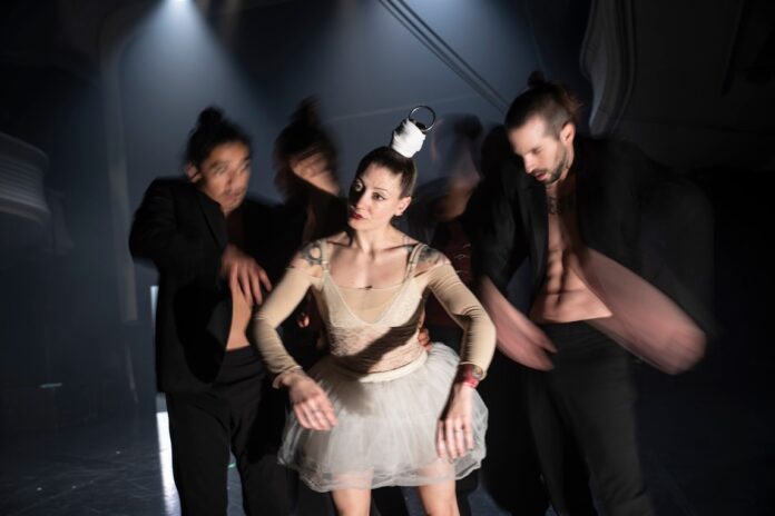 circostante-coppelia