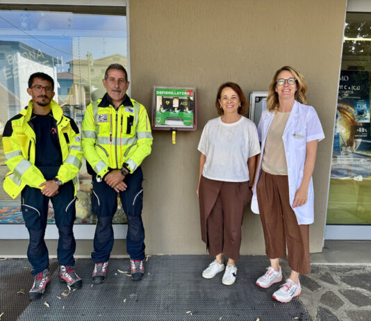 Un nuovo defibrillatore è operativo nella Farmacia San Giuseppe