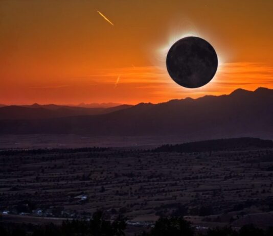 Eclissi solare e stelle cadenti: tutti col naso all’insù il 12 agosto