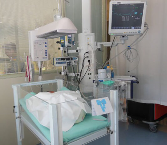 Salvato all’Ospedale Maggiore un neonato prematuro di appena un chilo: forza piccolo!