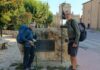 A piedi per 800 km fino a Santiago, l’impresa dei solieresi Stefano e Lela con l’inseparabile topo Arturo