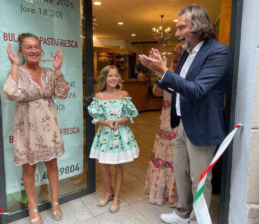 Bulaggnapastafresca apre le porte, festa e sorrisi per la nuova avventura di Roberta