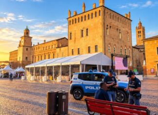 Controlli straordinari della Polizia, 79 persone identificate a Carpi