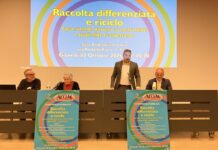 Il paradosso della plastica: tra l’impegno dei cittadini, la crisi del riciclo e le sfide del futuro