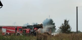 Soliera, a fuoco fienile con tetto in eternit: il punto della situazione